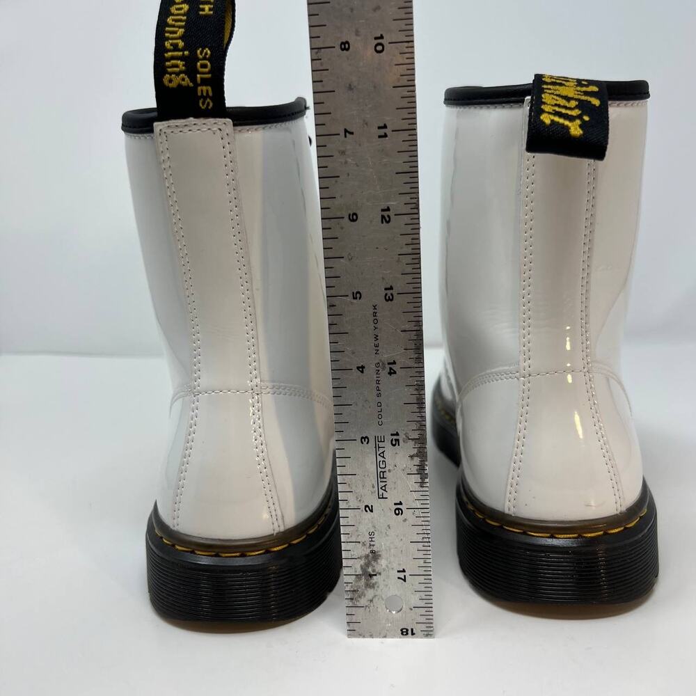 Dr. Marten's Women's Air Wair Zavala Boots Size 9  AW004 White - Picture 8 of 13